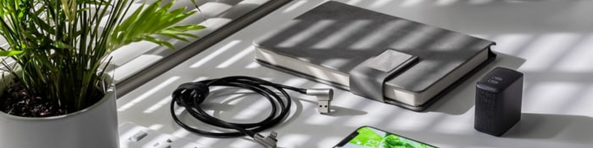 photo-1594731804139-d70328c07f4a